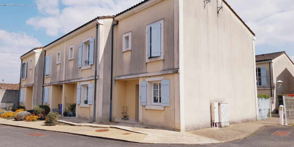 maison à STE TERRE (33350)