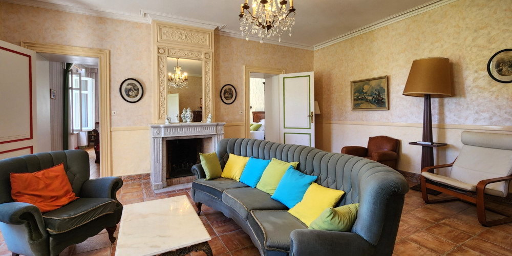 maison à ASQUES (33240)