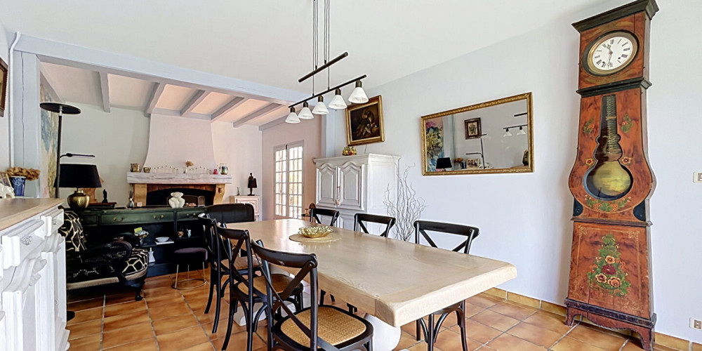 maison à LE TAILLAN MEDOC (33320)
