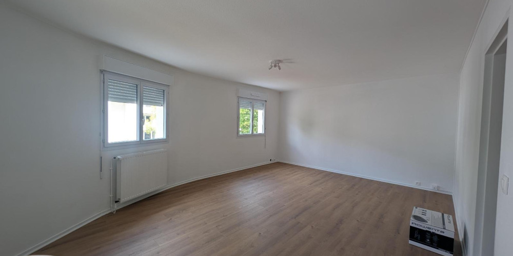 appartement à BORDEAUX (33300)