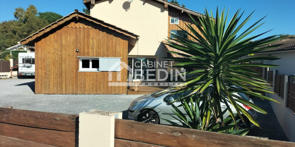 maison à SALLES (33770)