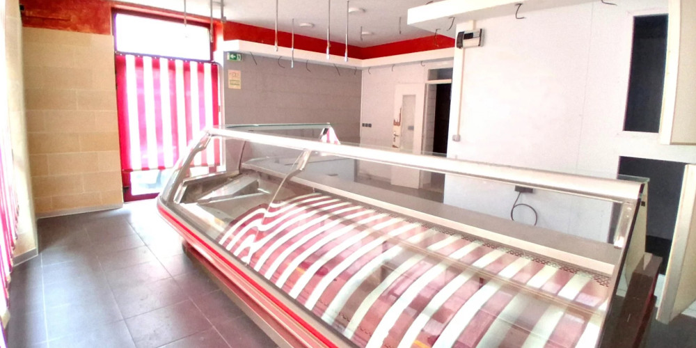 local commercial à CASTILLON LA BATAILLE (33350)