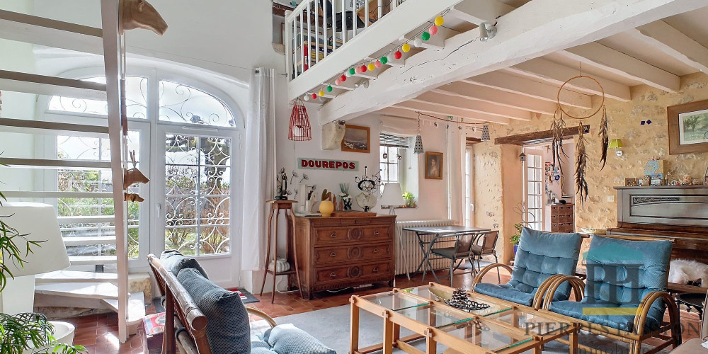 maison à STE CROIX DU MONT (33410)