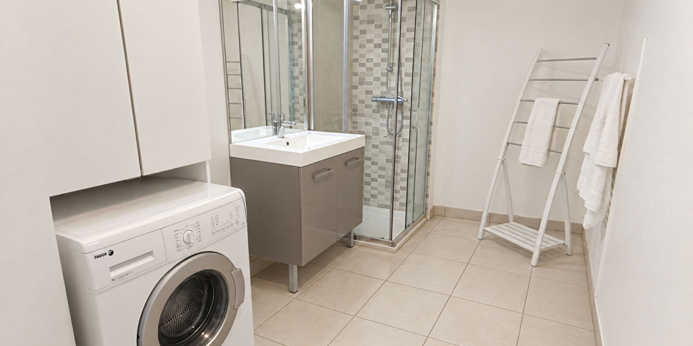 appartement à BORDEAUX (33300)