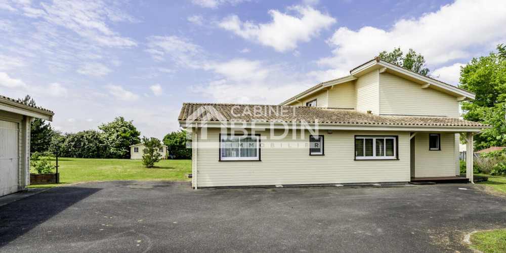 maison à CUBZAC LES PONTS (33240)
