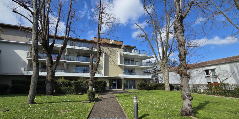 appartement à BORDEAUX (33200)