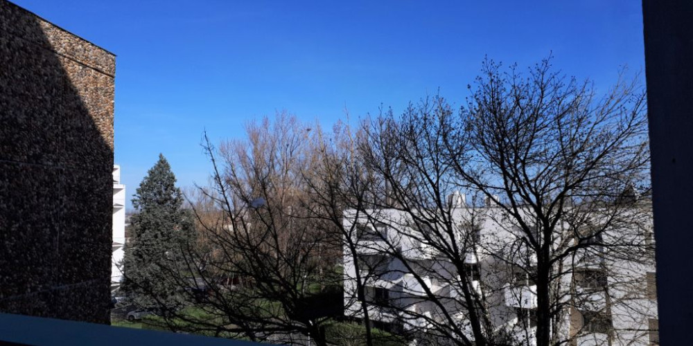 appartement à PESSAC (33600)