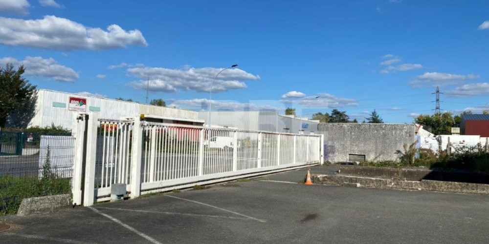 local industriel à BORDEAUX (33300)