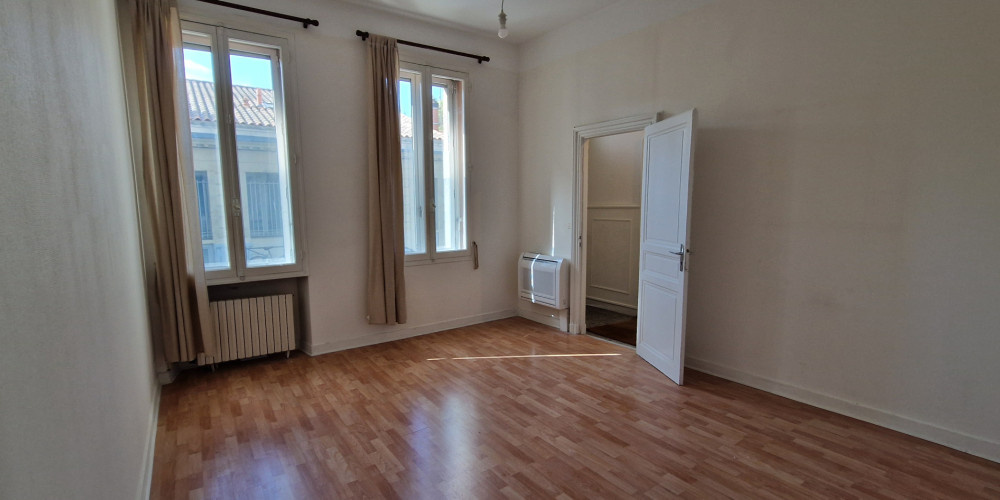 immeuble à BORDEAUX (33000)