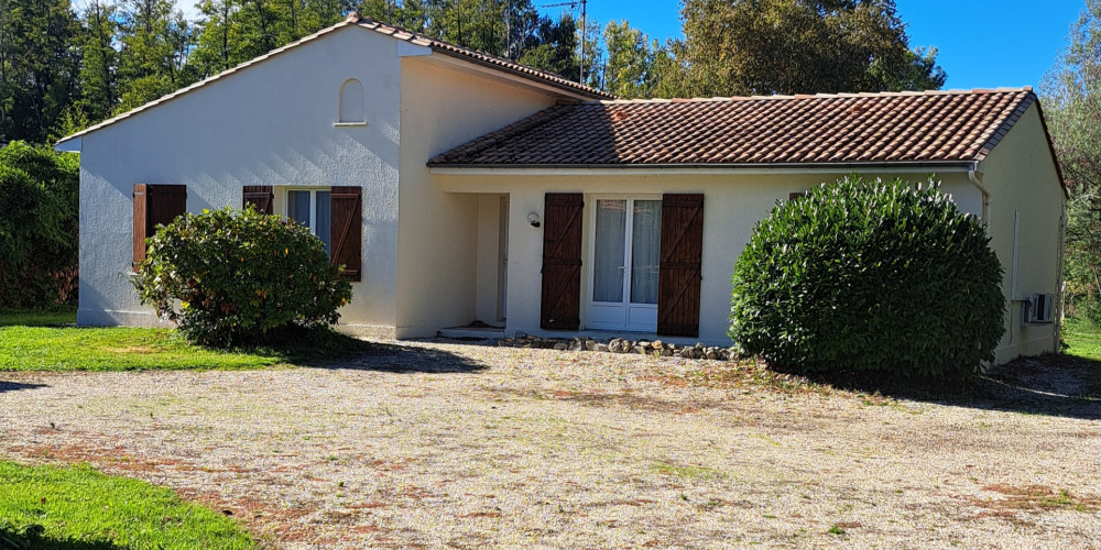 maison à IZON (33450)