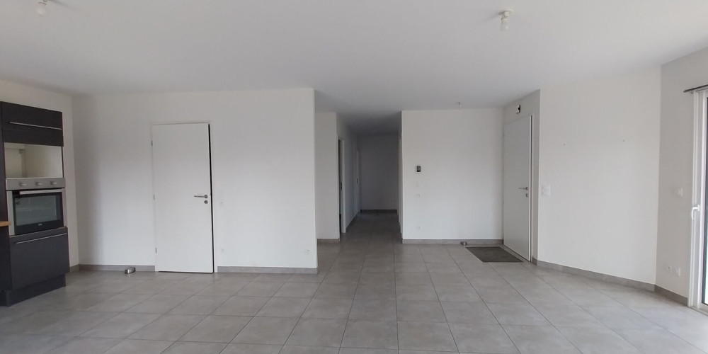 maison à VAYRES (33870)