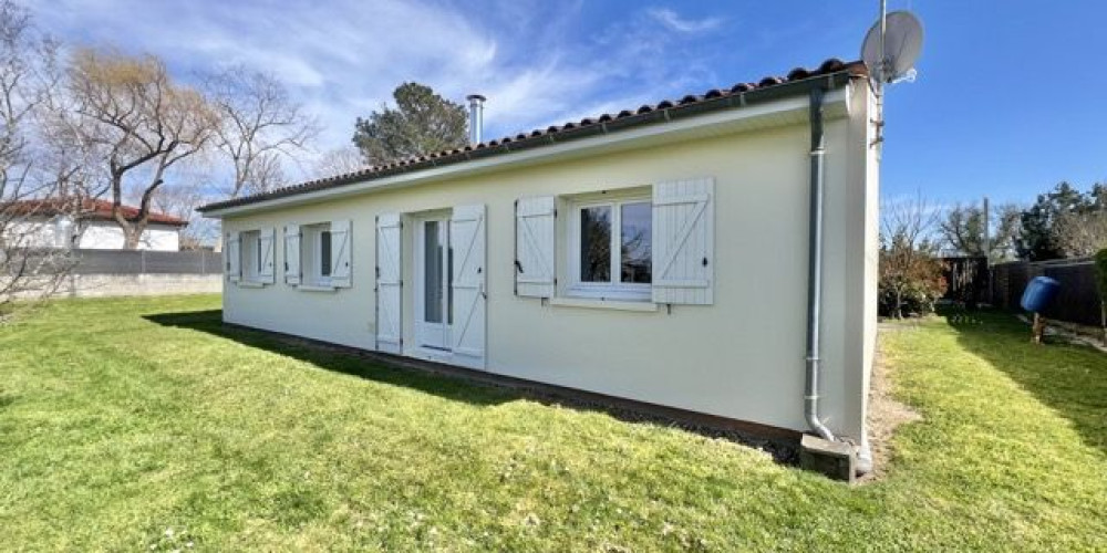 maison à LA LANDE DE FRONSAC (33240)