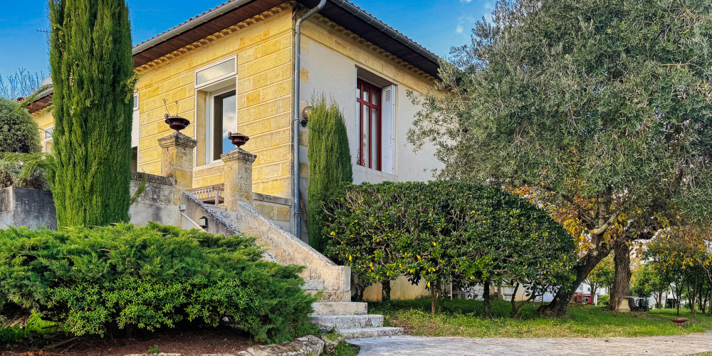 maison à POMPIGNAC (33370)