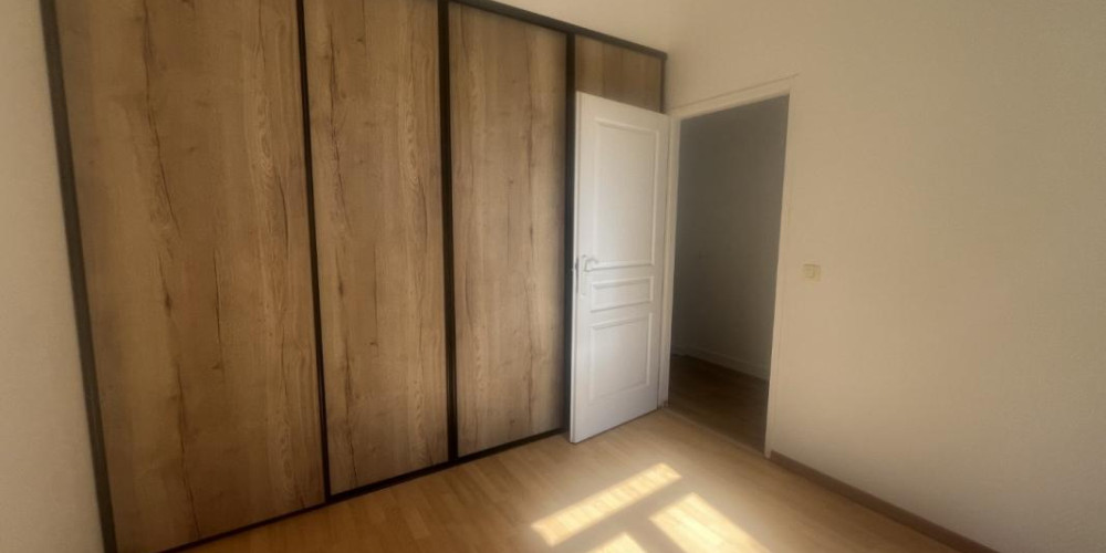 appartement à BORDEAUX (33800)