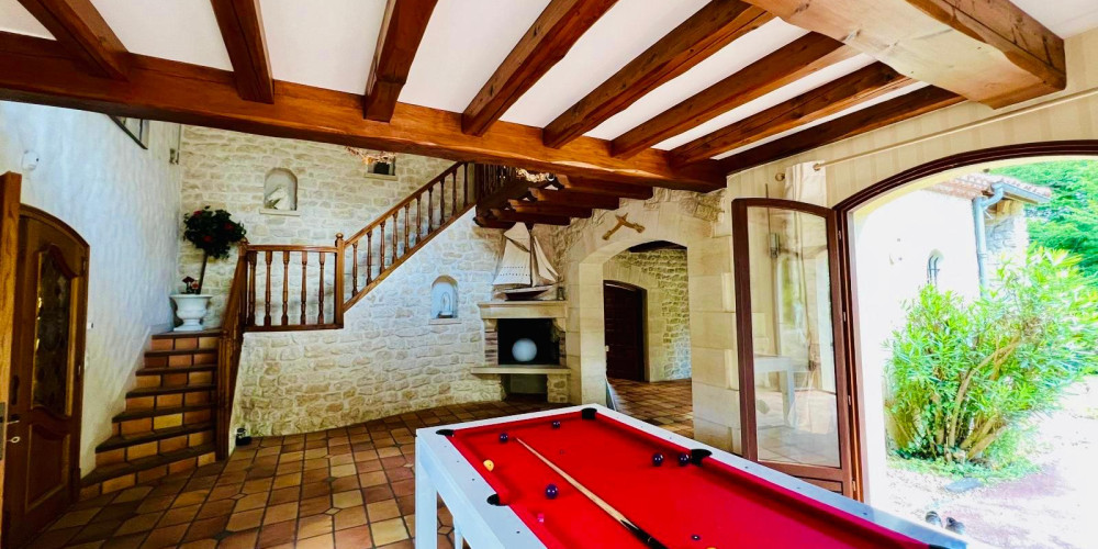 maison à YVRAC (33370)