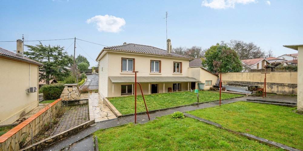 maison à BASSENS (33530)