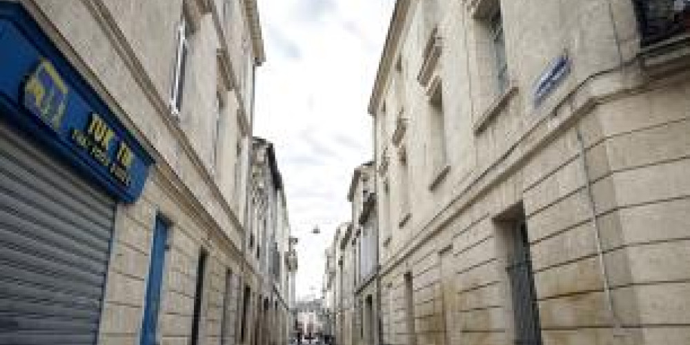 immeuble à BORDEAUX (33000)