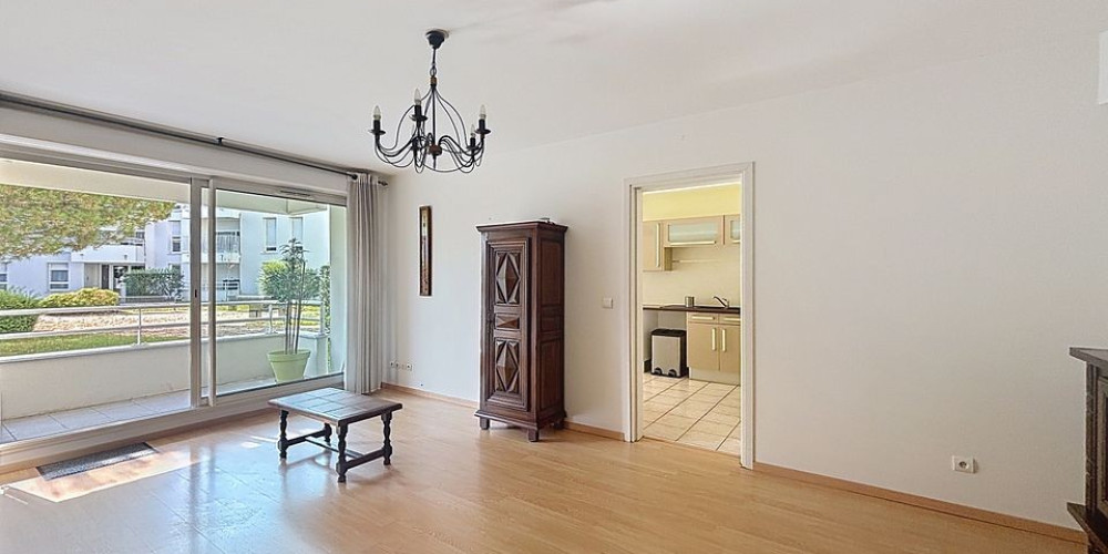 appartement à BRUGES (33520)