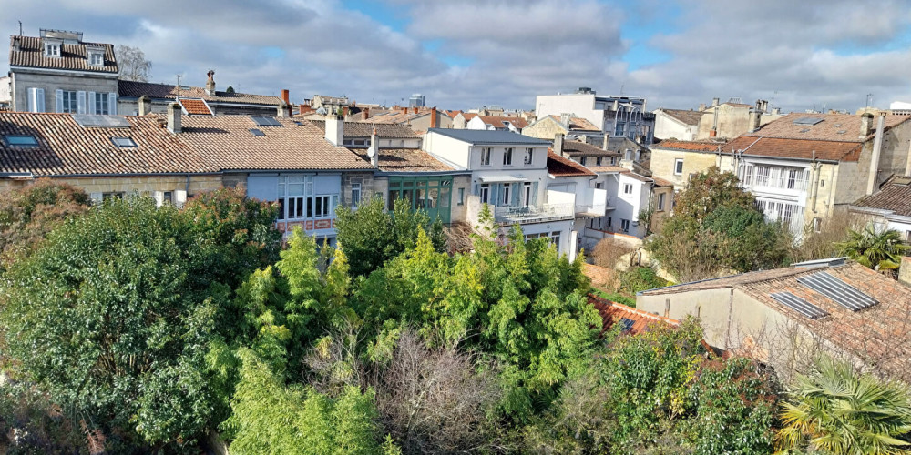 appartement à BORDEAUX (33000)