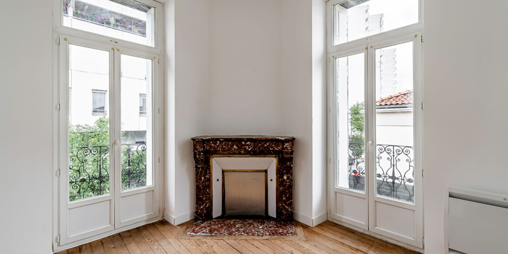 appartement à BORDEAUX (33000)