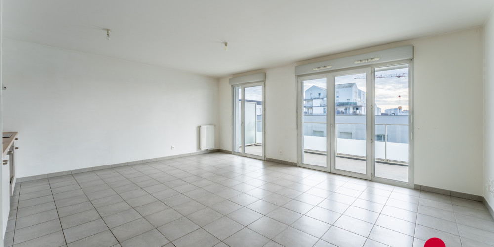 appartement à BORDEAUX (33300)