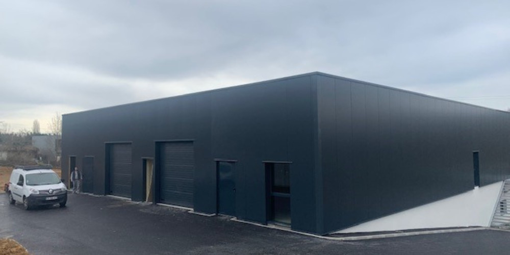 local industriel à MONTUSSAN (33450)