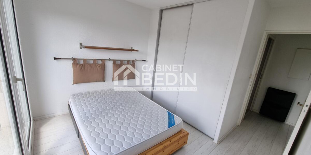 appartement à BORDEAUX (33300)