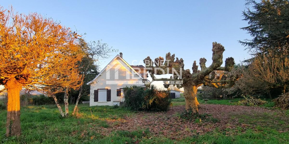 maison à LES PEINTURES (33230)