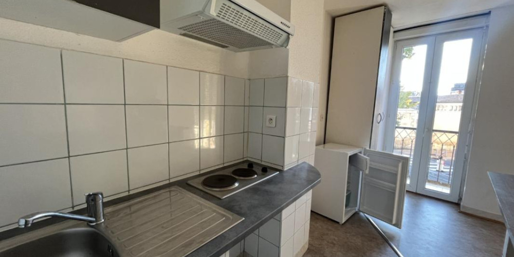 appartement à BORDEAUX (33800)