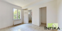 maison à STE EULALIE (33560)