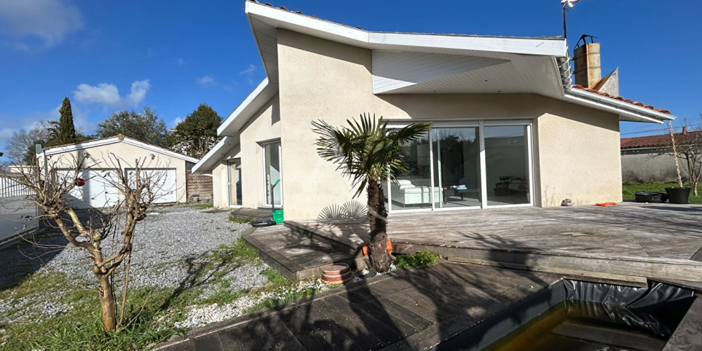 maison à BLANQUEFORT (33290)