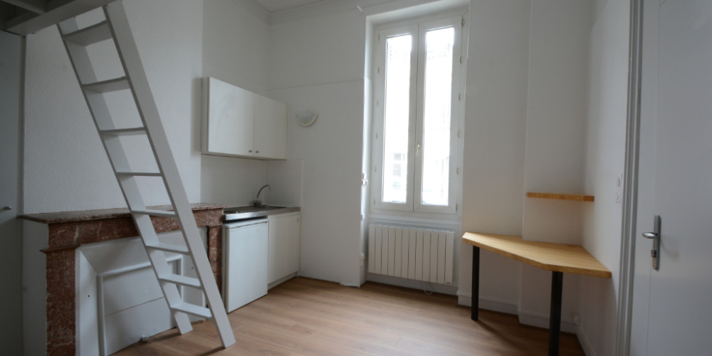 appartement à BORDEAUX (33000)