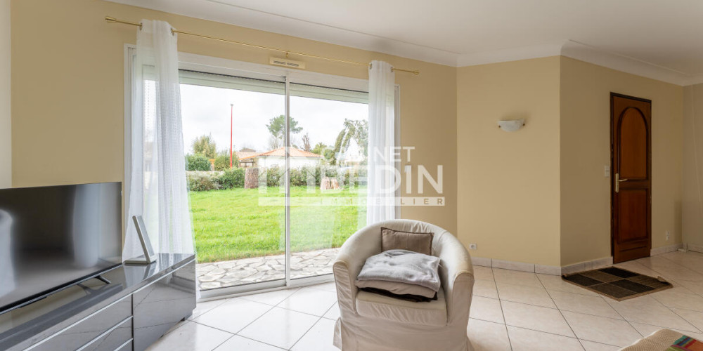 maison à LE TAILLAN MEDOC (33320)