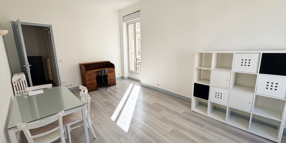 appartement à BORDEAUX (33300)