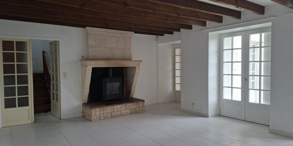 maison à ST LEON (33670)