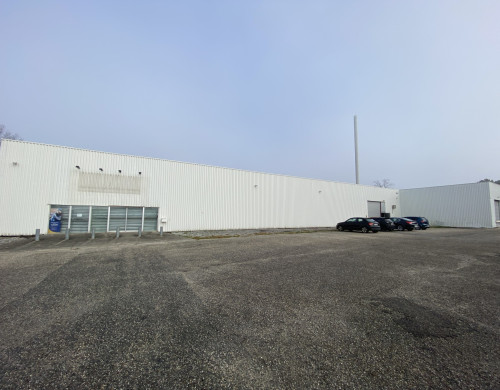 local industriel  PESSAC