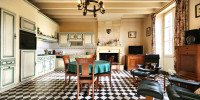 maison à BOURG (33710)