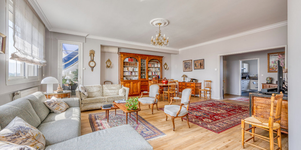 appartement à BORDEAUX (33000)