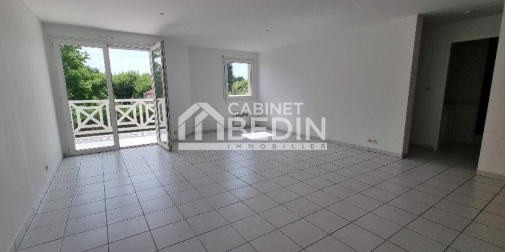 appartement à BRUGES (33520)