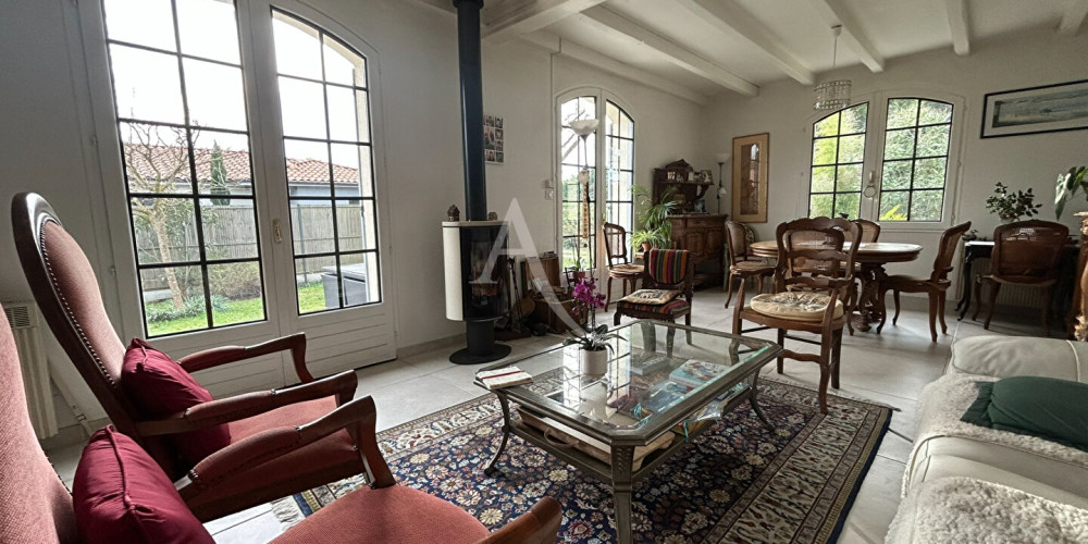 maison à LE TAILLAN MEDOC (33320)