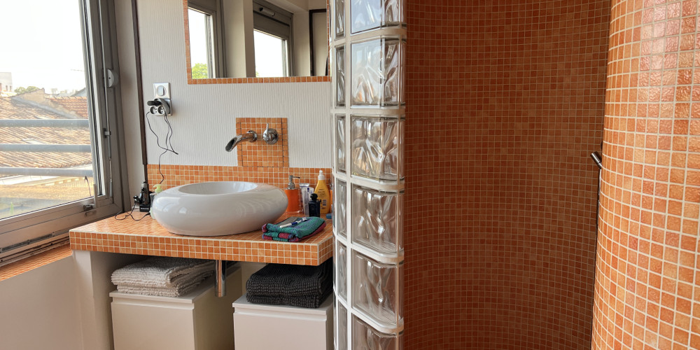 appartement à BORDEAUX (33000)