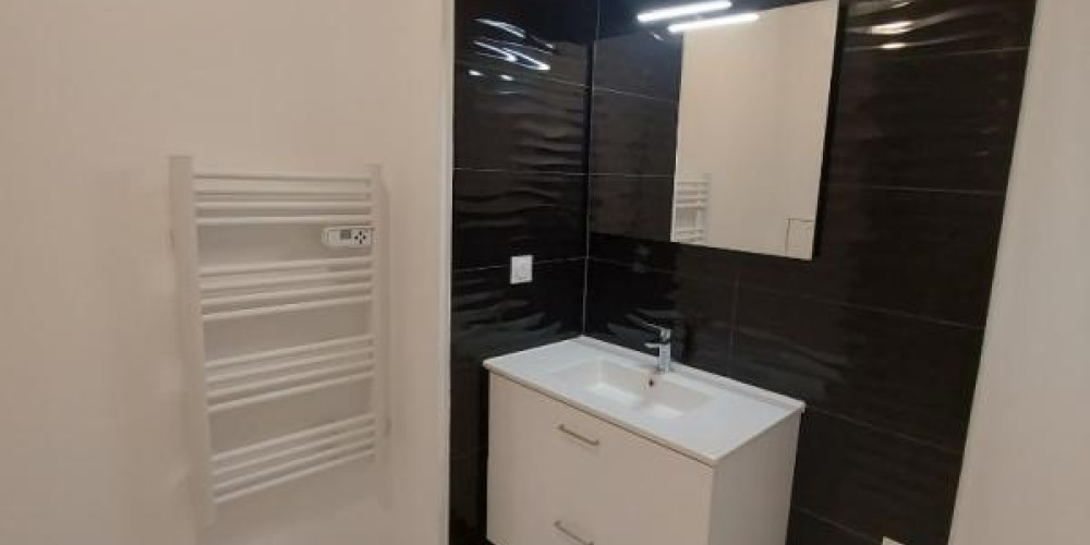 appartement à BORDEAUX (33300)