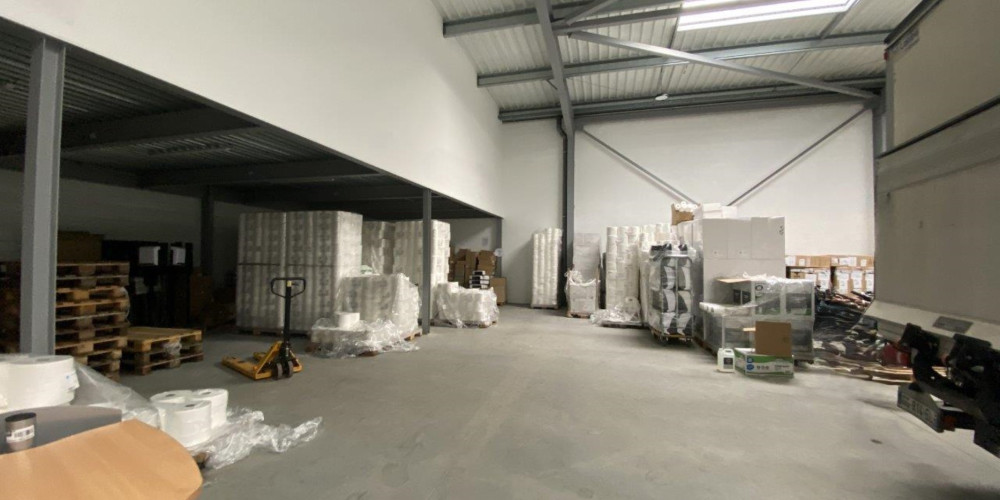 local industriel à MERIGNAC (33700)