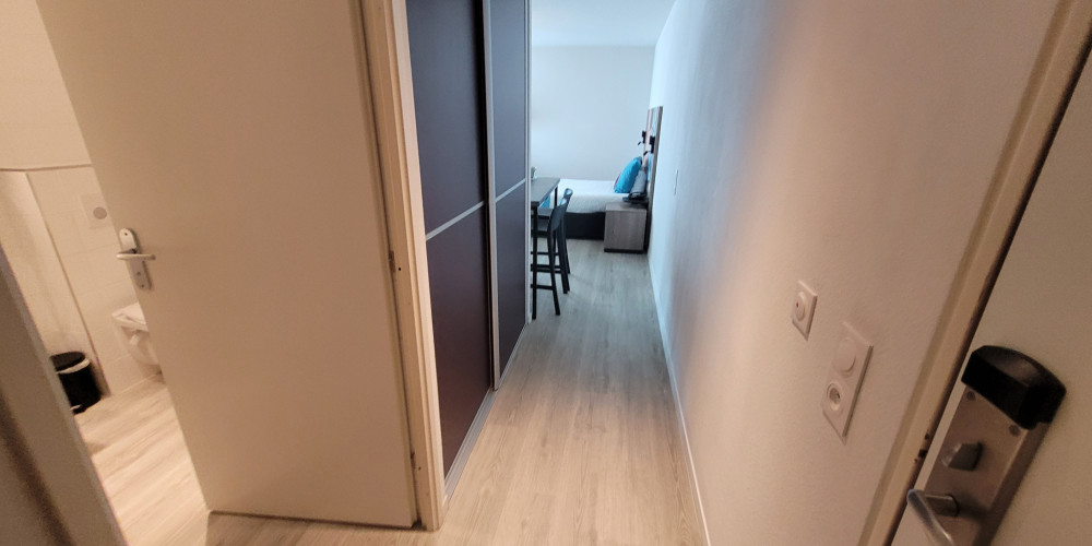 appartement à BORDEAUX (33300)