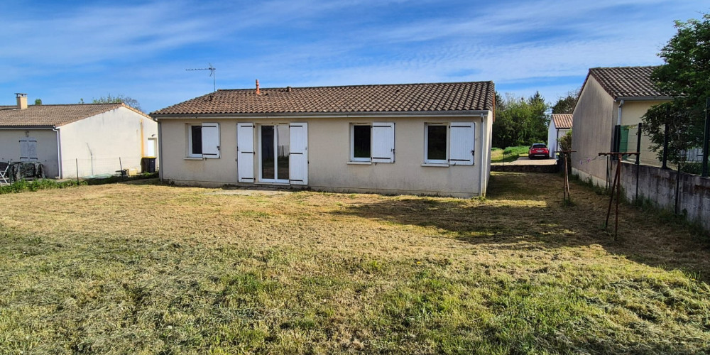 maison à BLASIMON (33540)