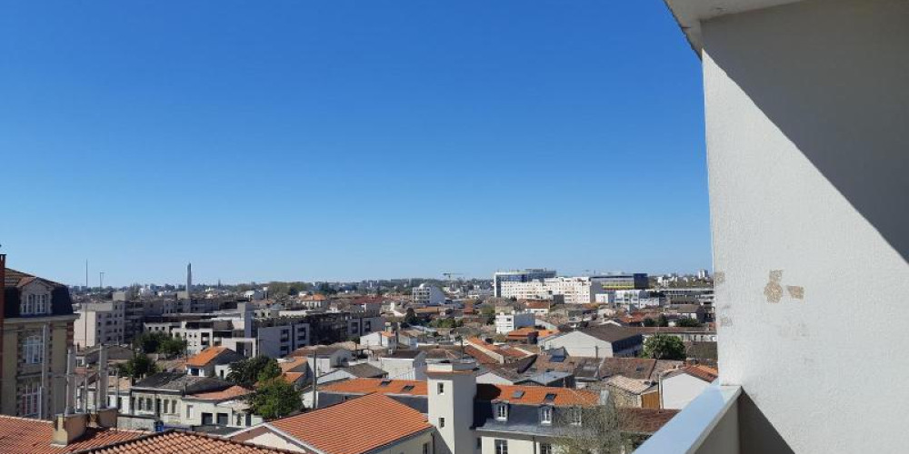 appartement à BORDEAUX (33000)