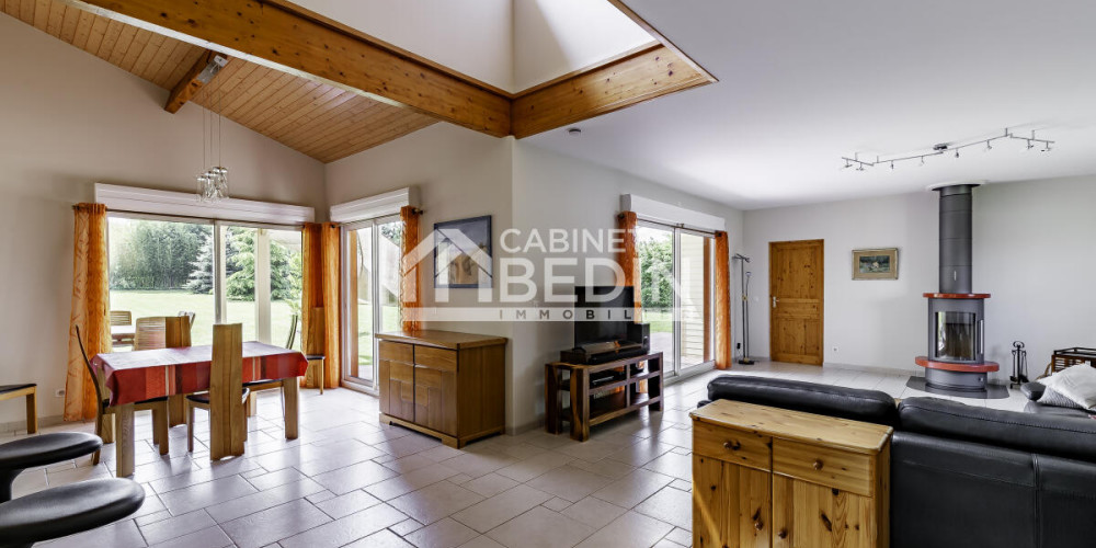 maison à CUBZAC LES PONTS (33240)