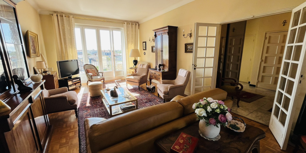 appartement à BORDEAUX (33000)