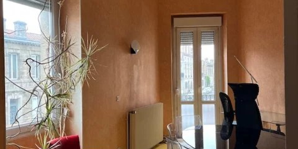 appartement à BORDEAUX (33800)