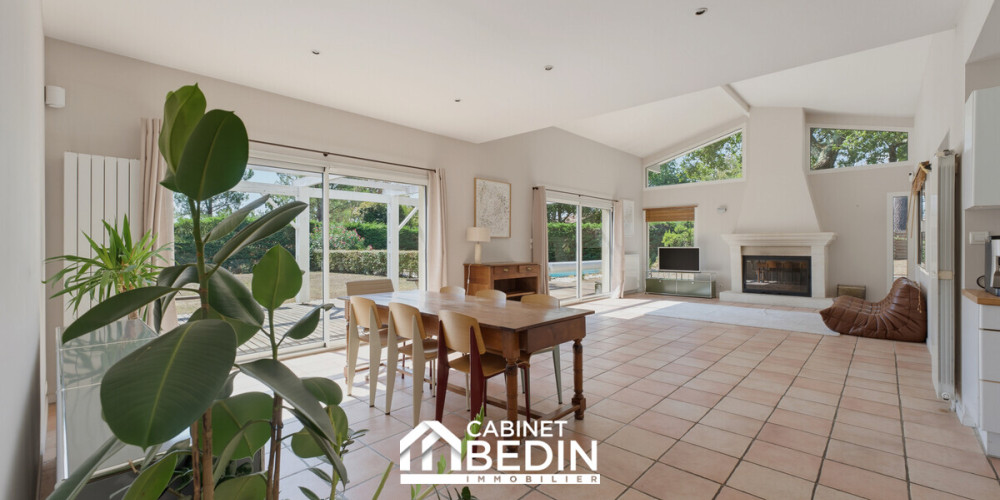 maison à LA BREDE (33650)